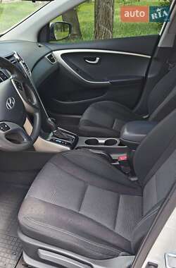 Хетчбек Hyundai i30 2012 в 