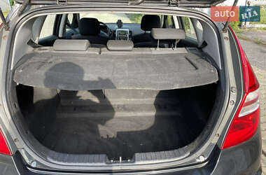 Хэтчбек Hyundai i30 2009 в 