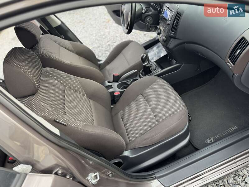 Универсал Hyundai i30 2012 в Дрогобыче