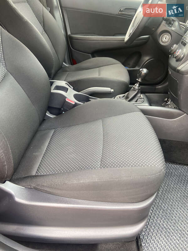 Хэтчбек Hyundai i30 2009 в Ровно