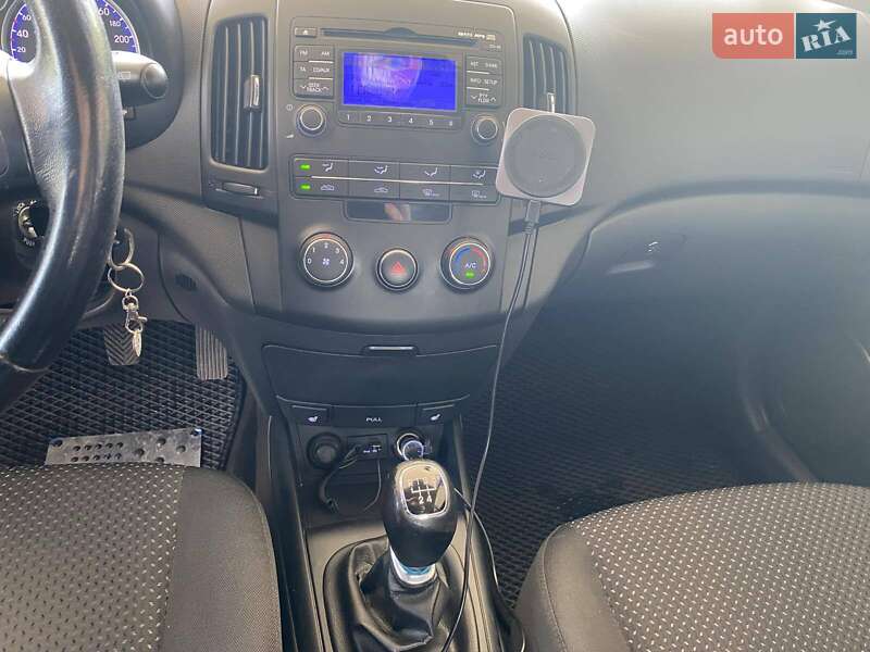 Хэтчбек Hyundai i30 2011 в Николаеве