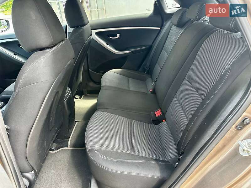 Хэтчбек Hyundai i30 2013 в Днепре