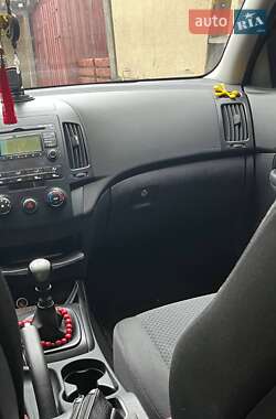 Универсал Hyundai i30 2009 в 