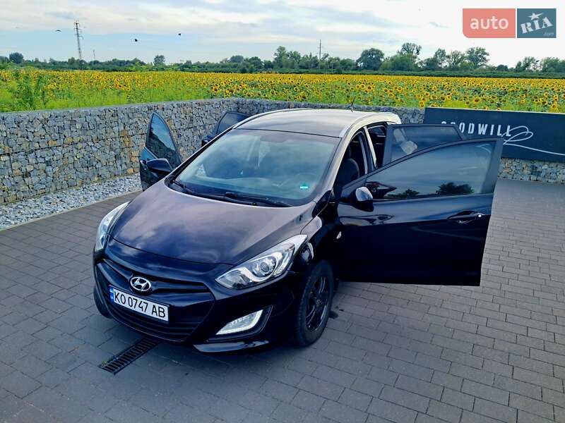 Універсал Hyundai i30 2014 в Мукачевому