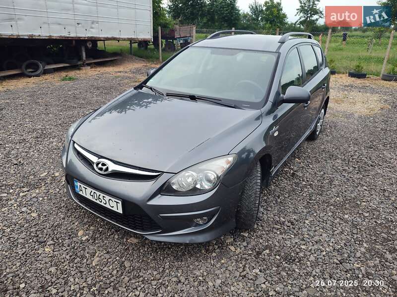 Универсал Hyundai i30 2011 в Ивано-Франковске