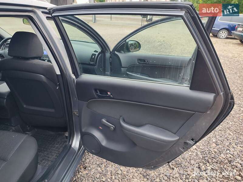 Универсал Hyundai i30 2011 в Ивано-Франковске