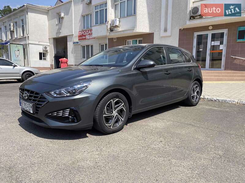 Hyundai i30 2021