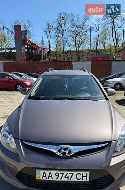 Универсал Hyundai i30 2011 в Киеве