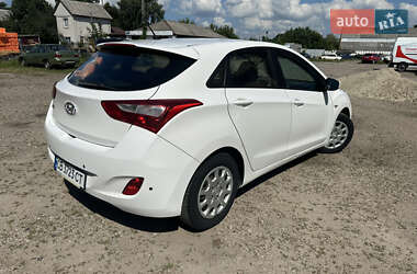 Хэтчбек Hyundai i30 2013 в 