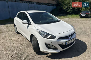 Хэтчбек Hyundai i30 2013 в 