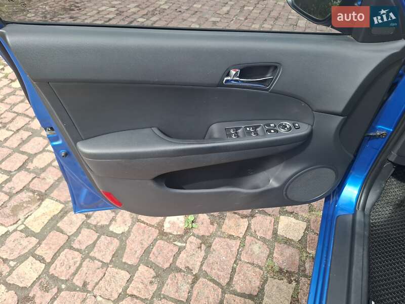 Универсал Hyundai i30 2008 в Харькове