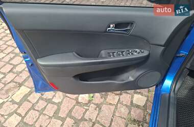 Универсал Hyundai i30 2008 в 