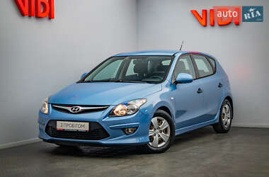 Хэтчбек Hyundai i30 2011 в Киеве