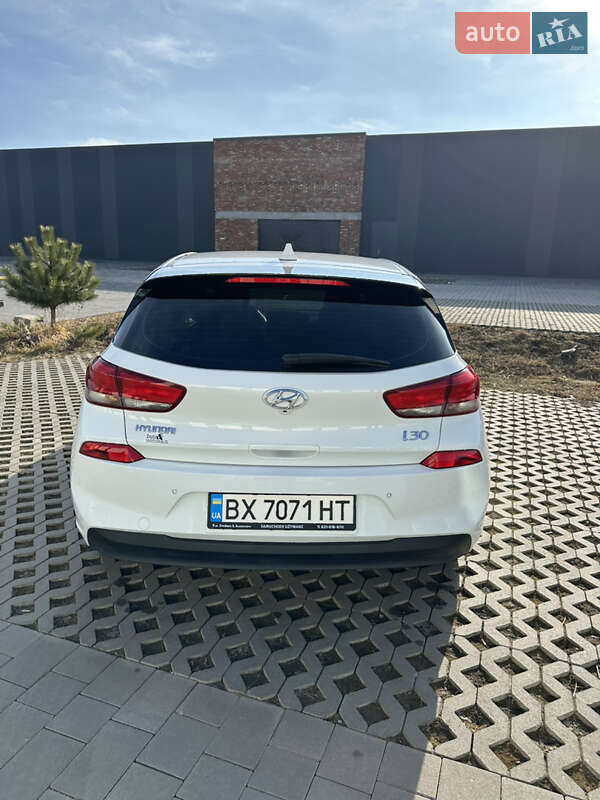 Хэтчбек Hyundai i30 2017 в Хмельницком