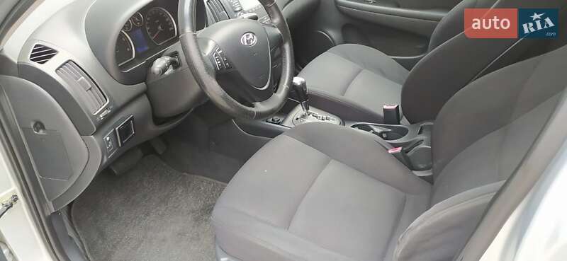 Хэтчбек Hyundai i30 2008 в Одессе
