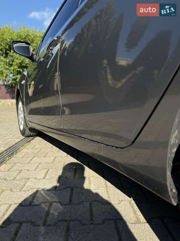 Универсал Hyundai i30 2013 в Надворной