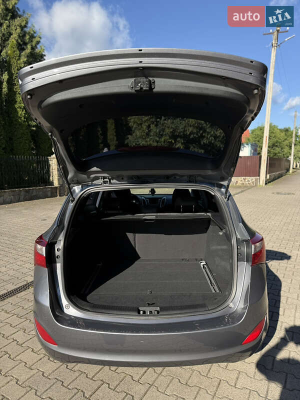 Универсал Hyundai i30 2013 в Надворной