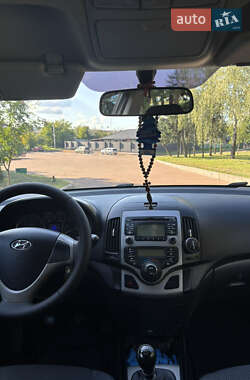 Универсал Hyundai i30 2008 в 