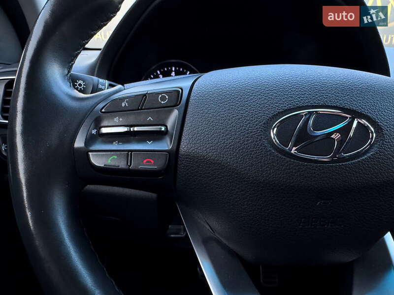 Фастбэк Hyundai i30 2019 в Киеве