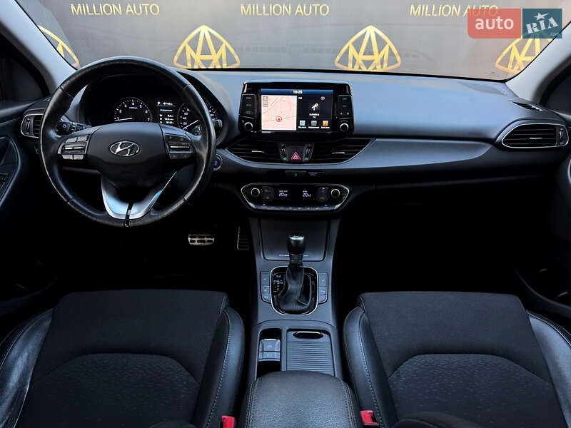 Фастбэк Hyundai i30 2019 в Киеве