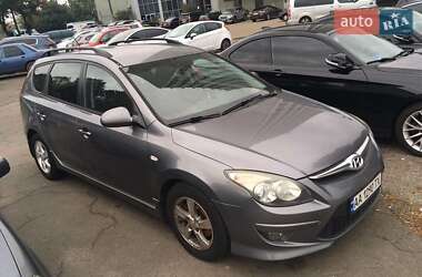 Универсал Hyundai i30 2012 в Киеве