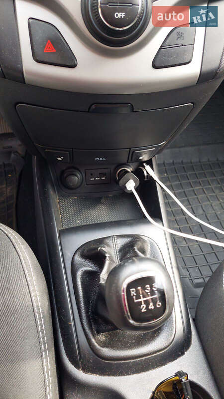 Хетчбек Hyundai i30 2011 в Корсунь-Шевченківському