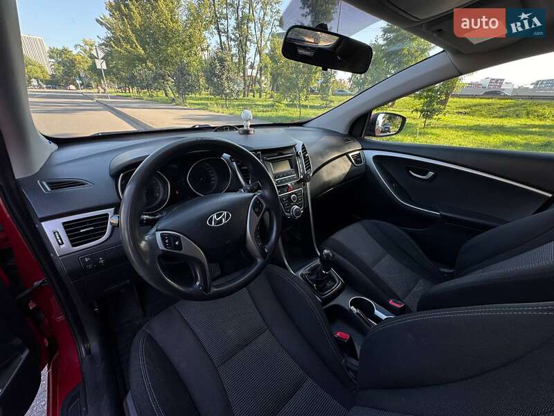 Хетчбек Hyundai i30 2012 в Києві