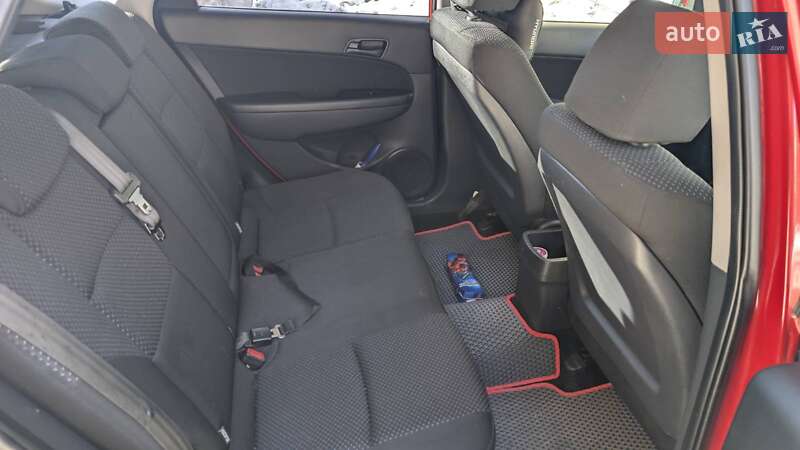 Универсал Hyundai i30 2009 в Одессе