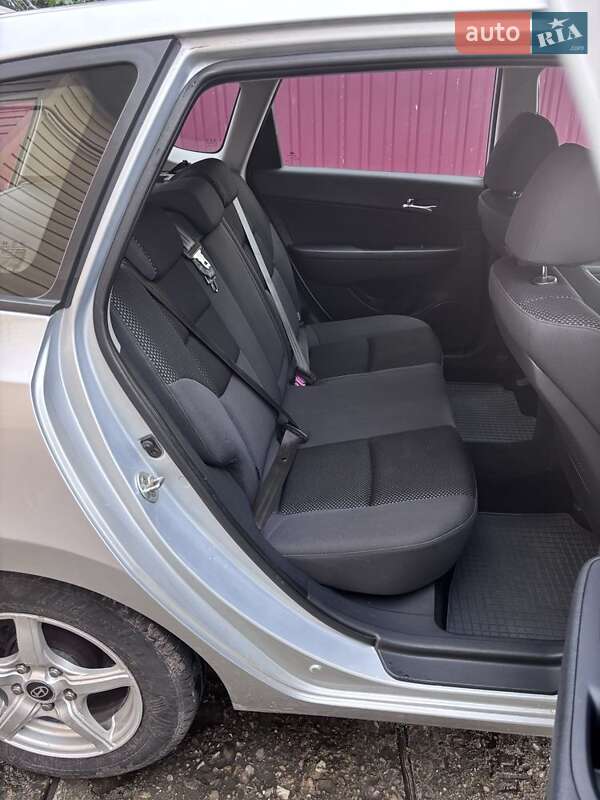 Универсал Hyundai i30 2009 в Виннице