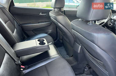 Хэтчбек Hyundai i30 2010 в 