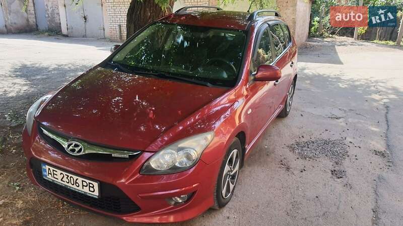Універсал Hyundai i30 2012 в Кривому Розі
