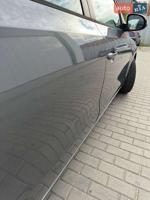 Универсал Hyundai i30 2010 в Житомире
