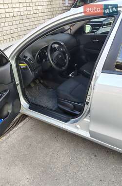 Универсал Hyundai i30 2008 в 