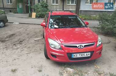 Универсал Hyundai i30 2010 в 