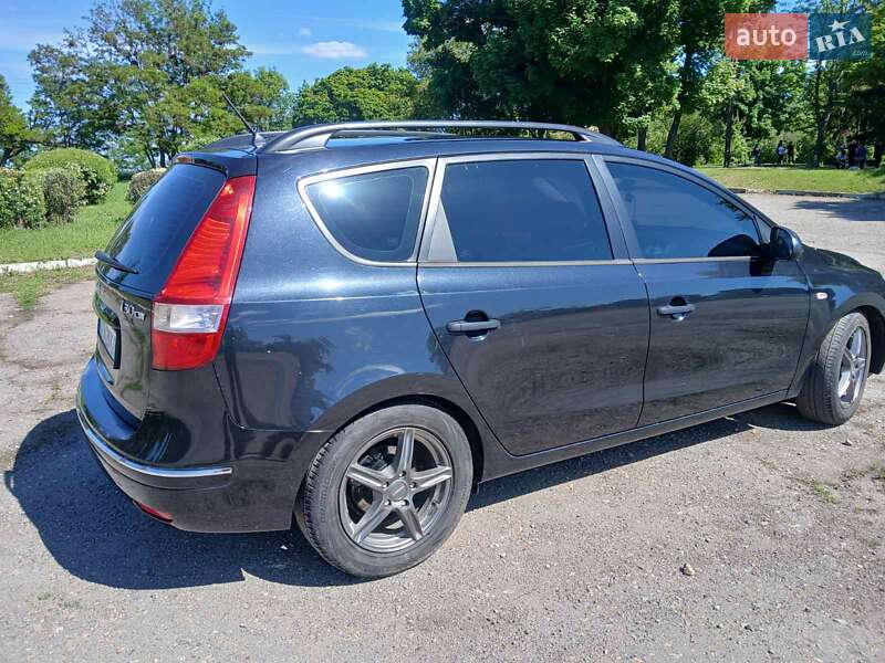 Универсал Hyundai i30 2009 в 