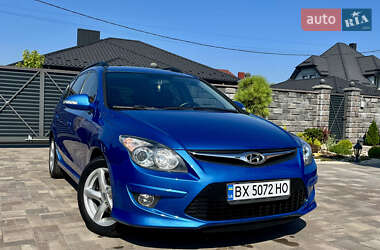 Универсал Hyundai i30 2011 в Ровно