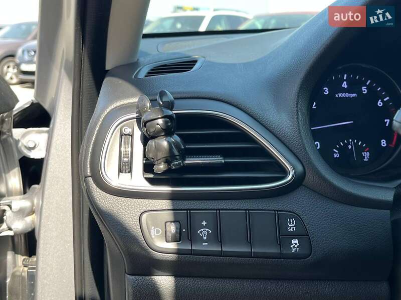 Универсал Hyundai i30 2022 в Львове