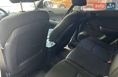 Хэтчбек Hyundai i30 2010 в 