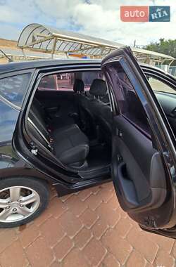 Хэтчбек Hyundai i30 2011 в 