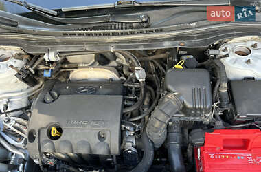 Хэтчбек Hyundai i30 2011 в 