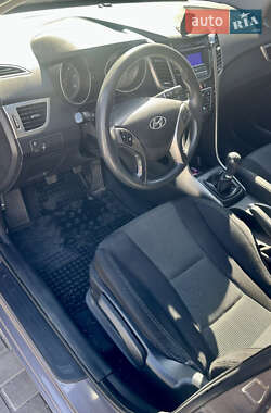 Хэтчбек Hyundai i30 2012 в 