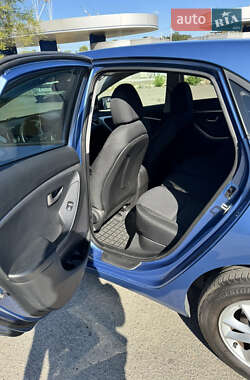 Хэтчбек Hyundai i30 2016 в 