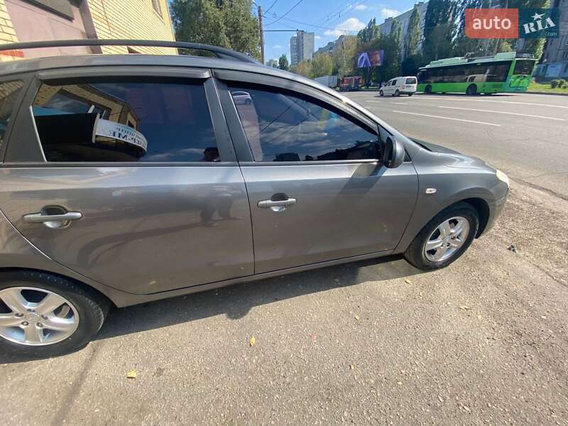 Универсал Hyundai i30 2008 в Харькове фото 9 Универсал Hyundai i30 2008 в Харькове