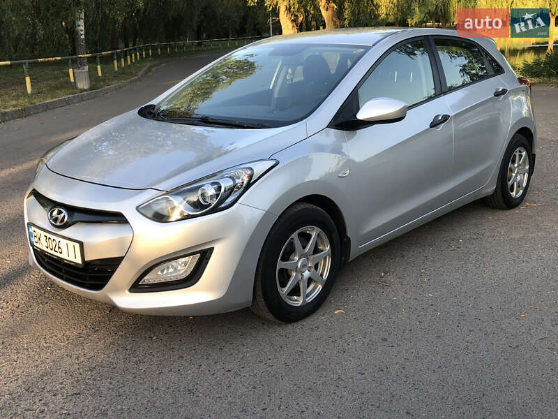 Хэтчбек Hyundai i30 2013 в Ровно