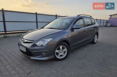 Универсал Hyundai i30 2010 в 