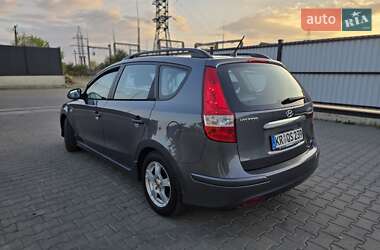 Универсал Hyundai i30 2010 в 