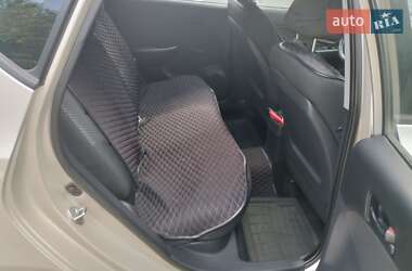 Хэтчбек Hyundai i30 2010 в 