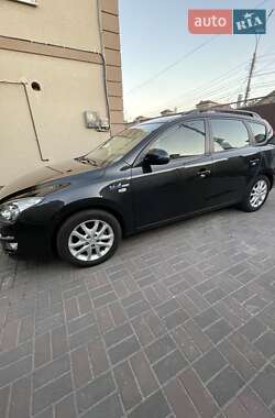 Універсал Hyundai i30 2009 в 