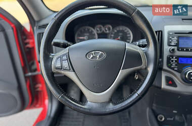 Хэтчбек Hyundai i30 2009 в 