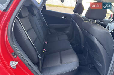 Хэтчбек Hyundai i30 2009 в 